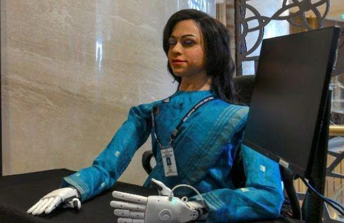 Robot Vyommitra Robot Vyommitra