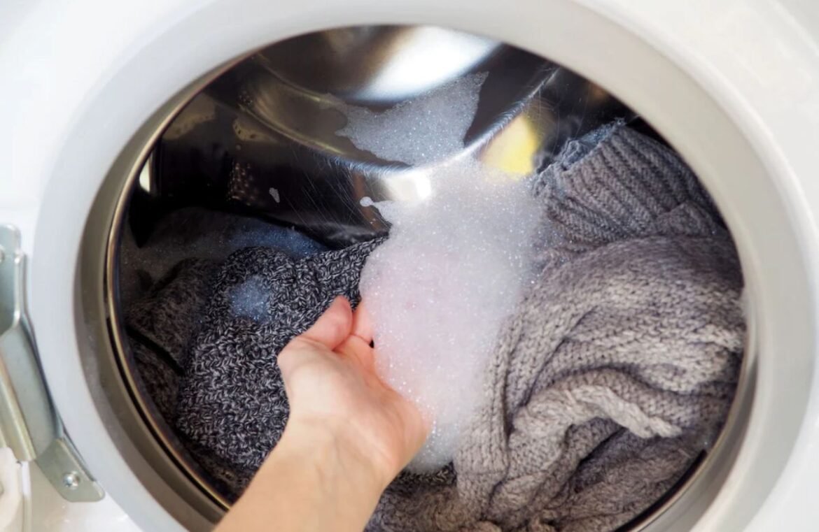 woolen clothes washing