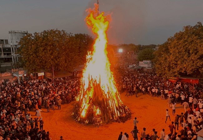 Holi